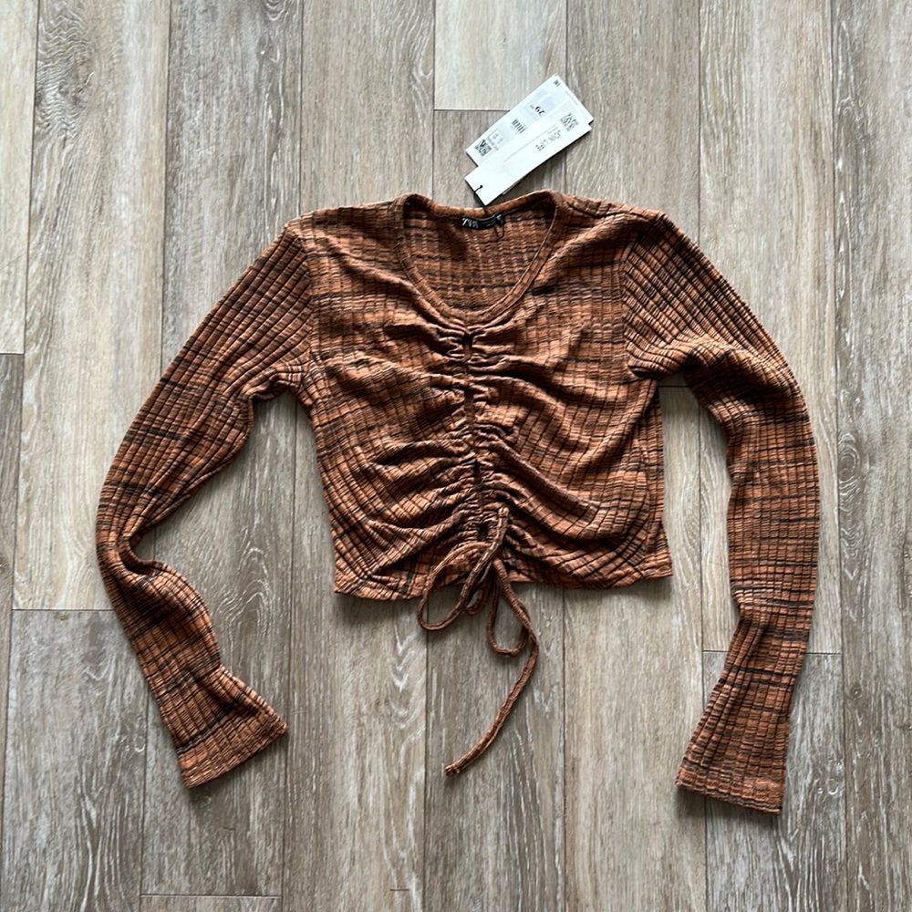 ZARA NWT LONG SLEEVE CROP TOP WITH CUTOUTS